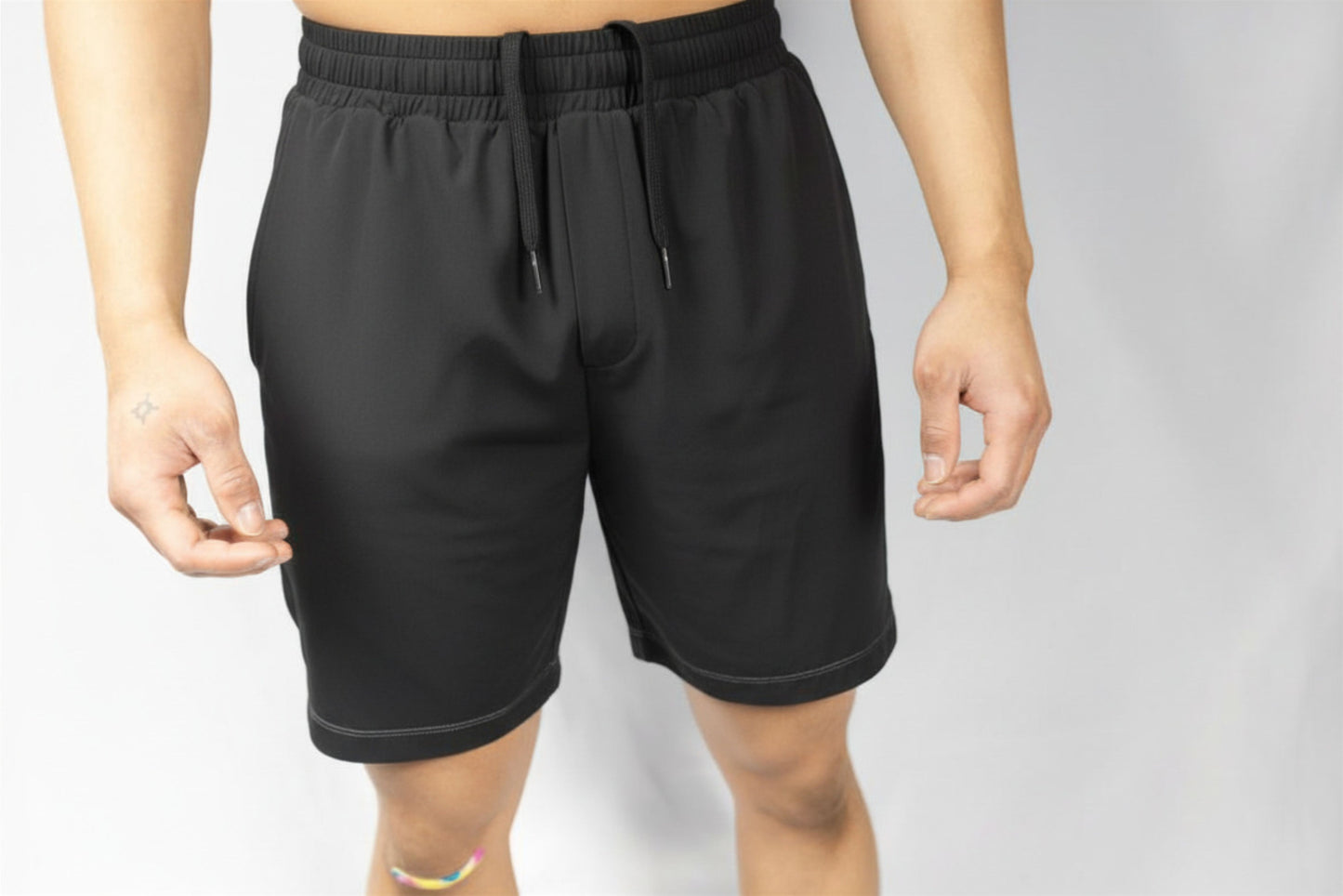 VIRA MOTION Shorts