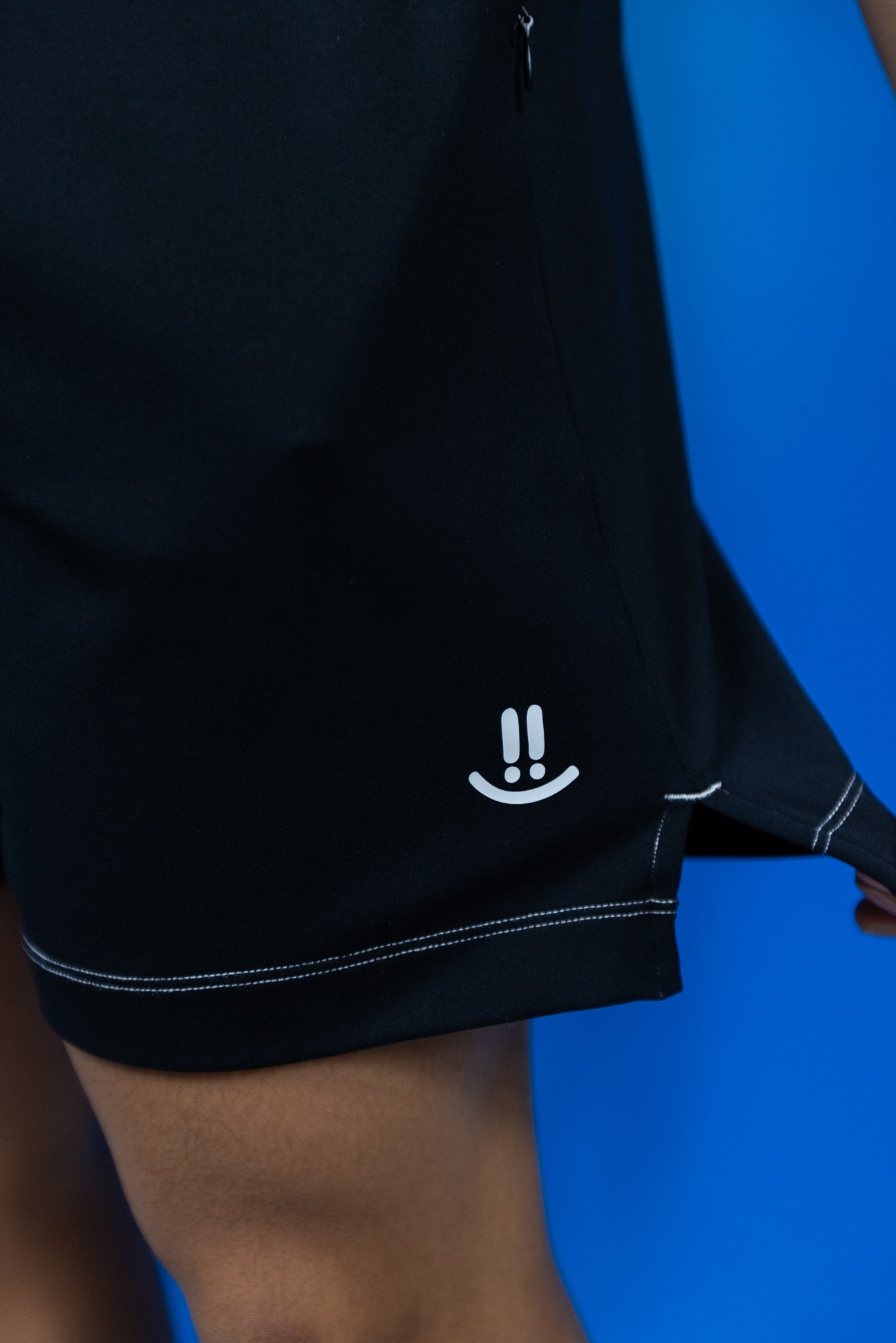 VIRA MOTION Shorts