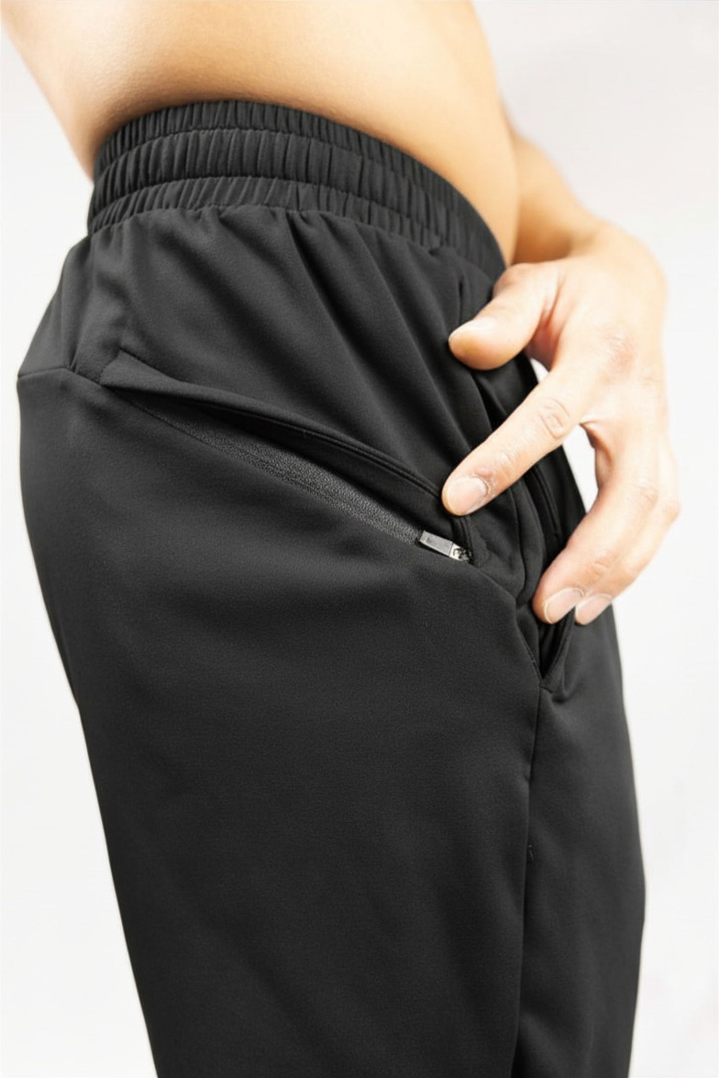VIRA MOTION Shorts